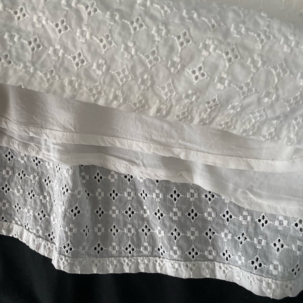 Express White Eyelet Ruffle Top - Picture 7 of 9